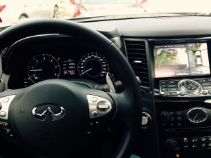 infiniti QX70