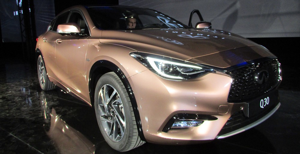 Q30 infiniti entete