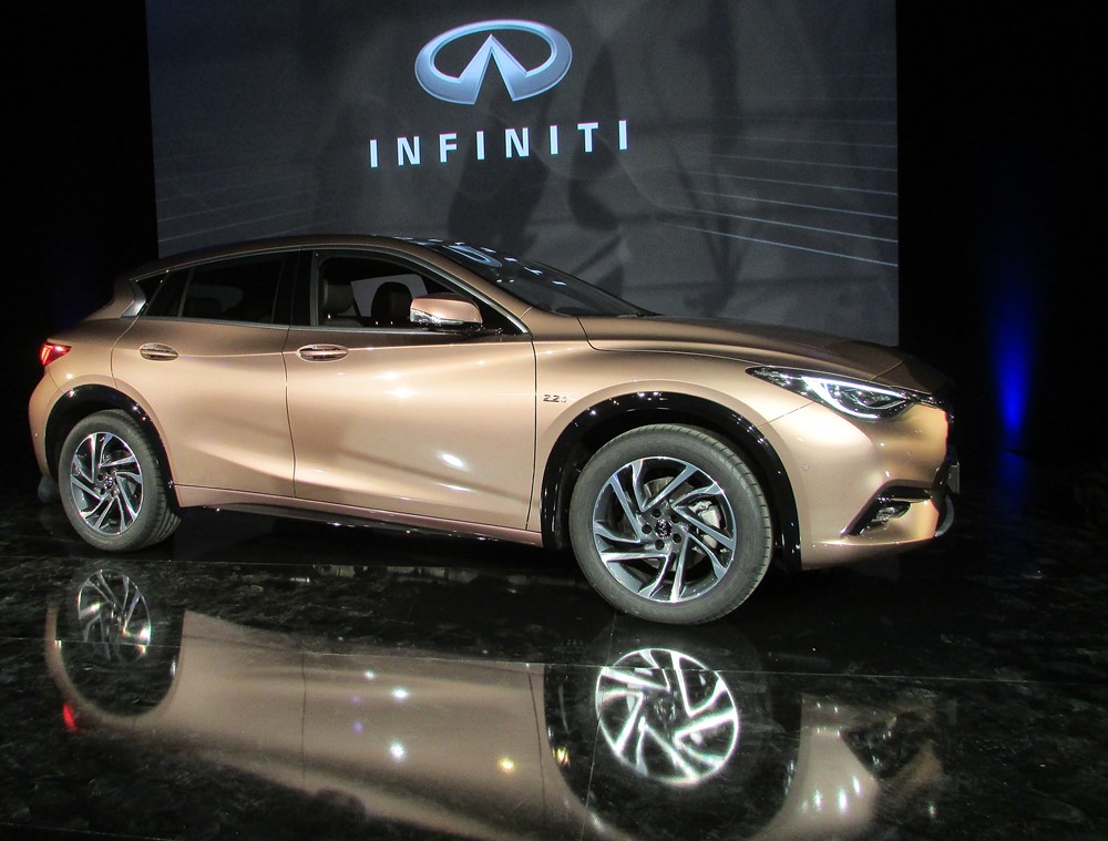 infiniti q30 born to challenge