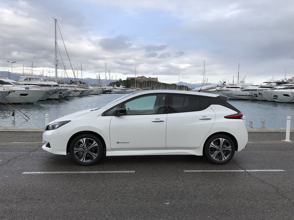 nissan leaf profil