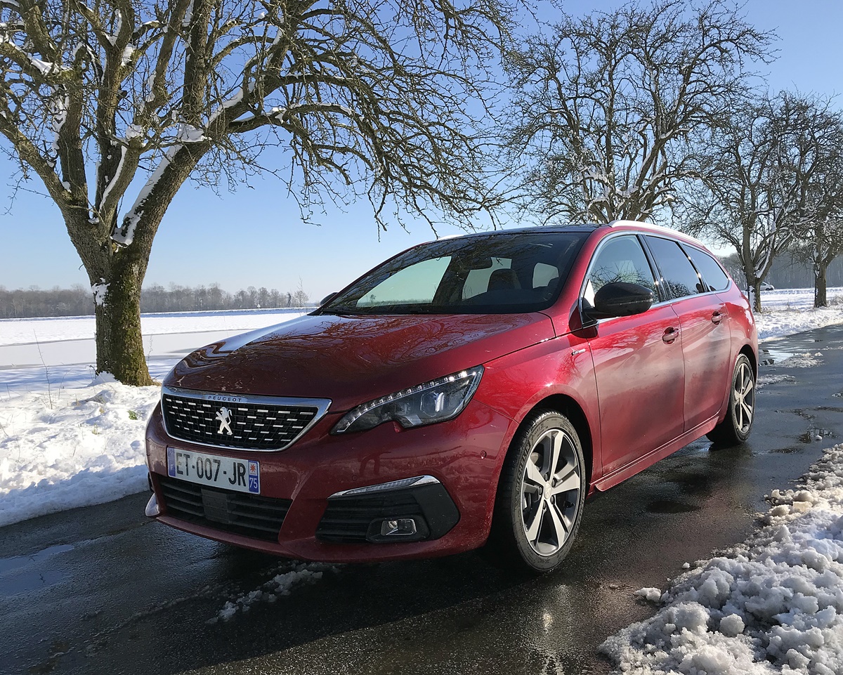 Peugeot 308 sw rouge ultimate eat8