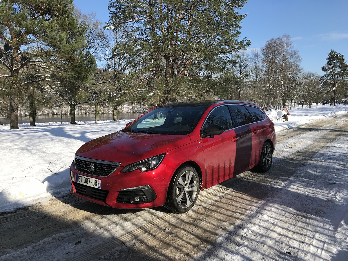 Peugeot 308 sw rouge ultimate