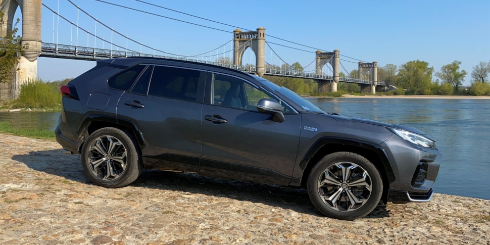 suzuki Across - pont de Langeais